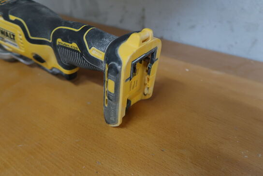 Akku Multicutter, DeWalt DCS355