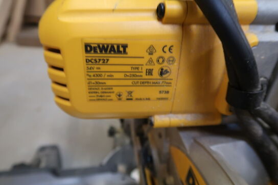 Akku Kap-/geringssav, DeWalt DCS727