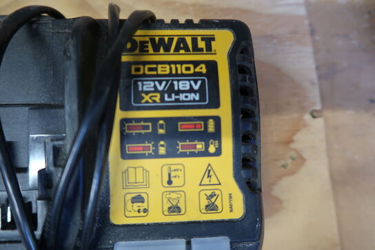 DeWalt DCB115 lader 