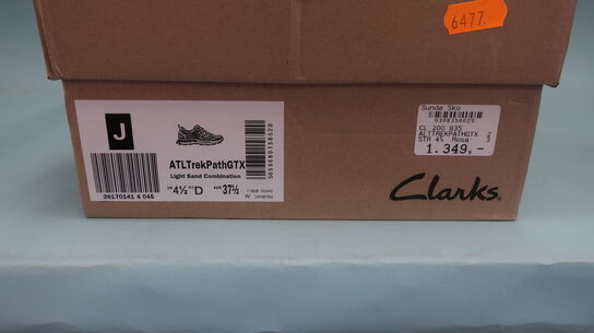 Sneakers CLARKS str. 37