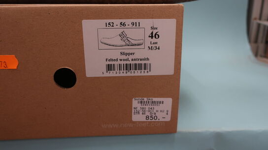 Slippers NEW FEET str. 46