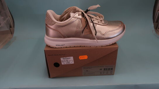 Sneakers WODEN str. 37