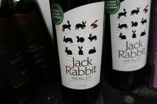 4 flasker rødvin JACK RABBIT MERLOT