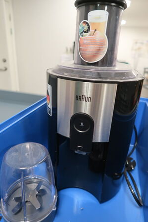 Juicer BRAUN 4293 J500