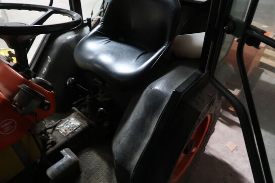 Traktor KUBOTA B7100