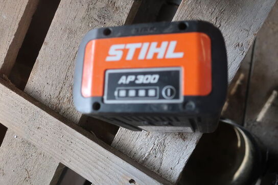 Hækklipper akku STIHL HSA 100.0 inkl. AP300 batteri