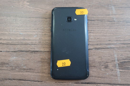 Smartphone SAMSUNG Galaxy Xcover 4 (SM-G390F)