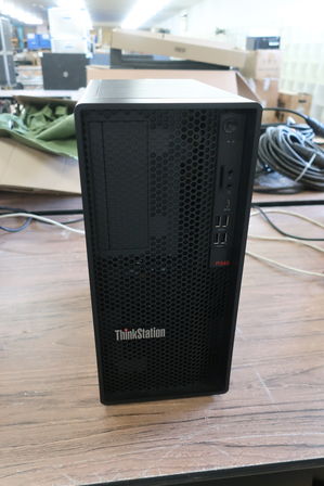 Stationær computer LENOVO ThinkStation P340