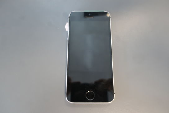 APPLE iPhone SE 16GB Space Grey (MLLN2KN/A)