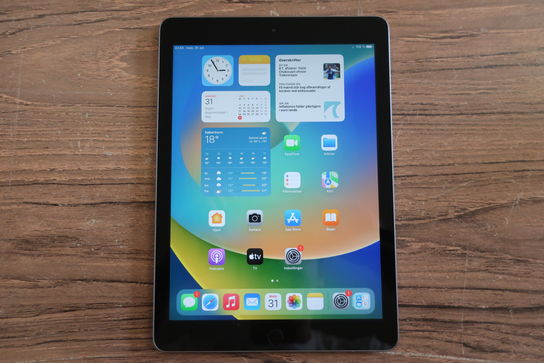 APPLE iPad 5th gen. Wi-Fi 32GB Space Grey (MP2F2FD/A)