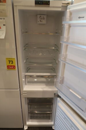 Gram Integrerbart køle-/fryseskab KFI 401754 N/1