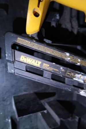 Akku sømpistol DEWALT DC618