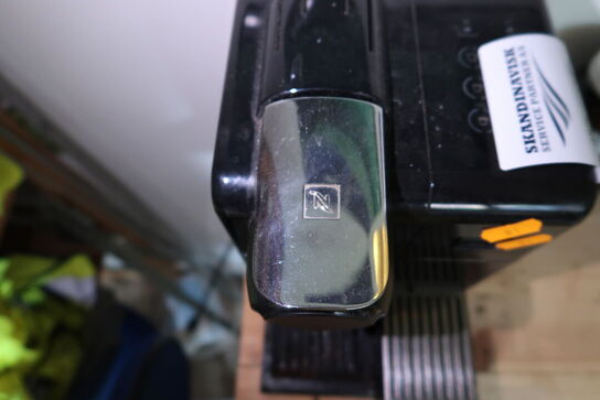 Kaffemaskine NESPRESSO DeLonghi