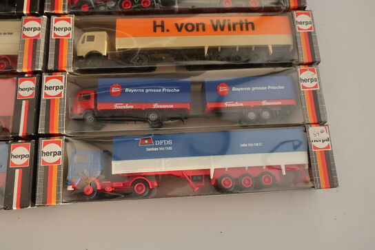 8 stk. modellastbiler HERPA 801276, 828295, 811292 m.fl.