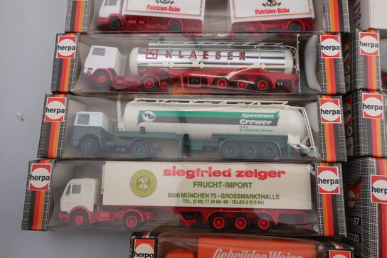 14 stk. modellastbiler HERPA 820220, 812270, 811270, 801204 m.fl.