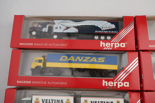 8 stk. modellastbiler HERPA 847011, 827001, 839041, 826121 m.fl.