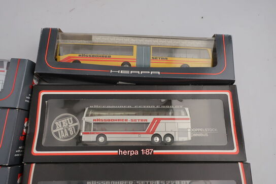 8 stk. modelbusser HERPA 831487, 846003, 811098, 830473 m.fl.