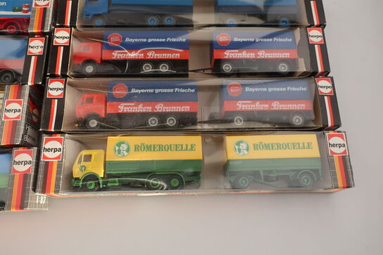 8 stk. modellastbiler HERPA 811306, 811330, 801322, 811092 m.fl.