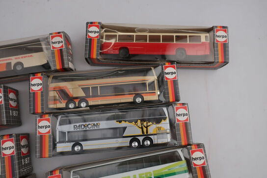 10 stk. modelbusser HERPA 833465, 831470, 830472, 830461 m.fl.