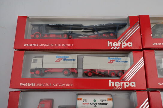 8 stk. modellastbiler HERPA 859041, 812000, 822001, 818099 m.fl.