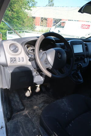 Varebil RENAULT Trafic 1.6 Dci 115