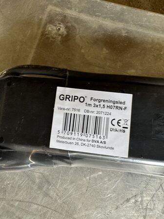 Gripo stikdåse 5 stik med tænd og sluk 1m 3x1,5 (Varen er ny)