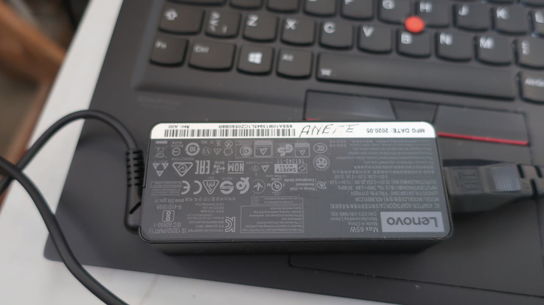 Bærbar computer LENOVO ThinkPad T14s