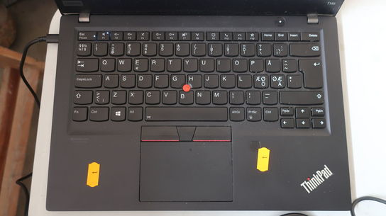 Bærbar computer LENOVO ThinkPad T14s