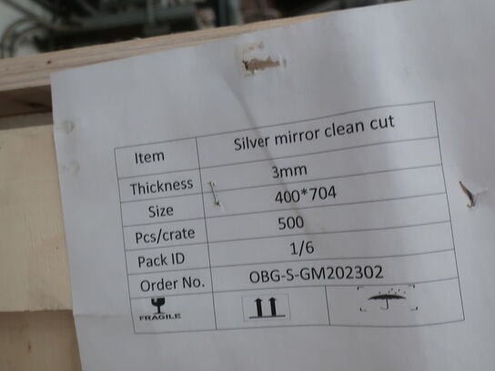 Lot 3 mm mirror glass (uncut) 400x704mm 3.5 ks. Ã¡ 500 pcs.