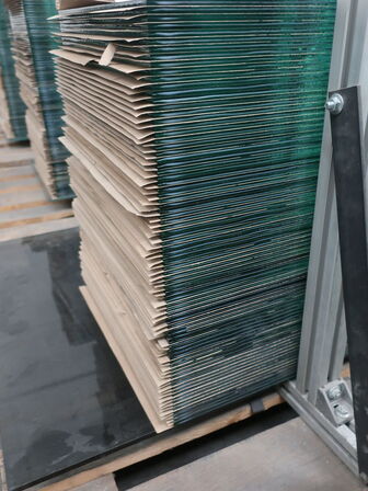 Lot approx. 500 pcs. 6 mm (glued) double mirror 398x781 mm