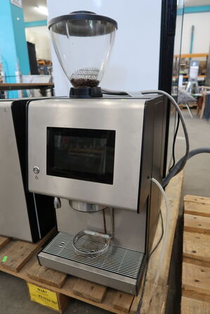 Espresso machine with milk cooler JDE Barista One