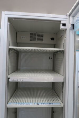 Display refrigerator VIBOCOLD VD 390