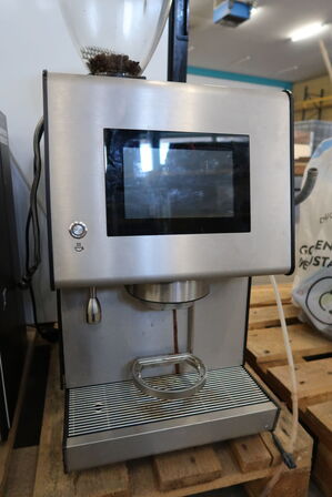 Espresso machine with milk cooler JDE Barista One