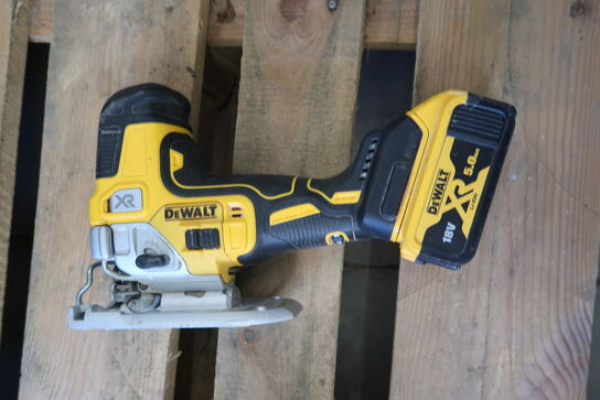 4 pieces Cordless tools DEWALT