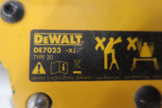 Workstation DEWALT DE7023