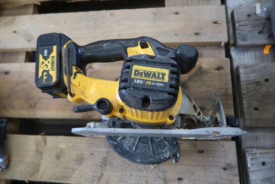 6 pcs. Cordless tools DEWALT