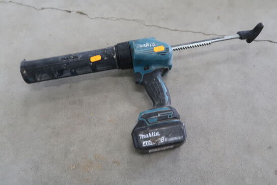 Grout gun and drywall screw machine MAKITA