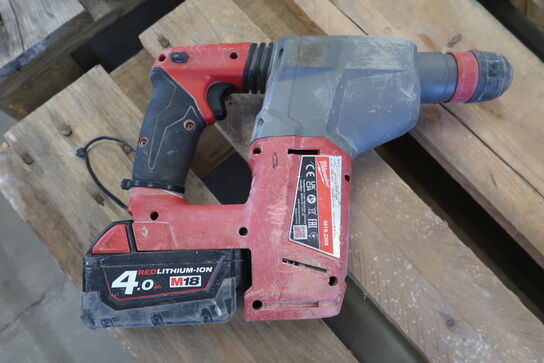 Hammer drill MILWAUKEE