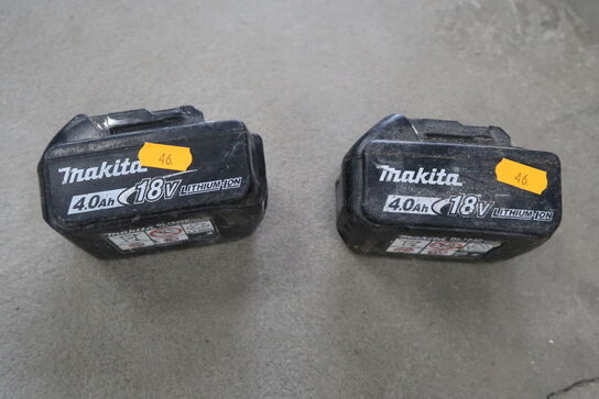 Battery charger and 3 pcs. batteries MAKITA