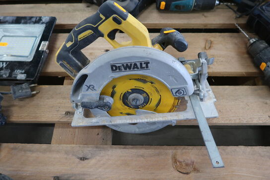 Cordless circular saw DEWALT