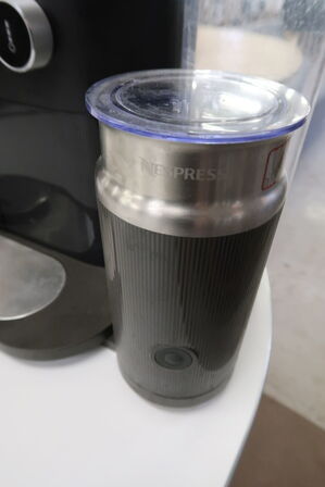 Kaffemaskine NESPRESSO C85