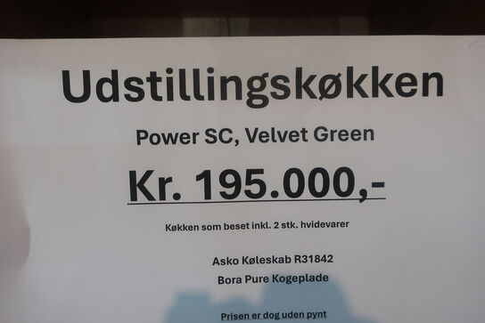 Udstillingskøkken POWER SC Velvet Green inkl. armatur