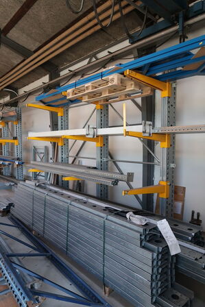 Grenreol uden indhold 3050
