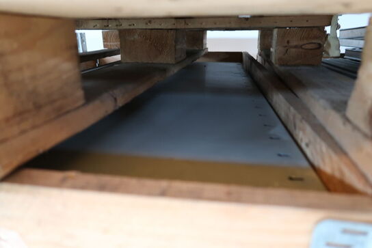 Palle med hylder til lagerreoler 970x400