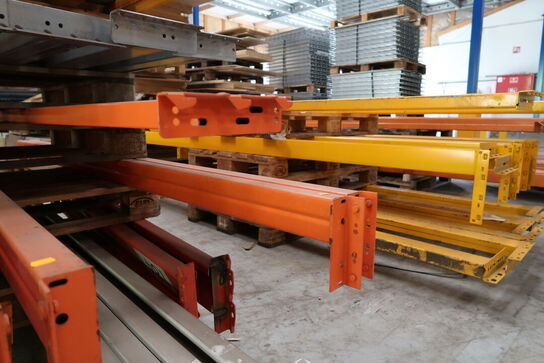 8 stk. vanger til pallereoler