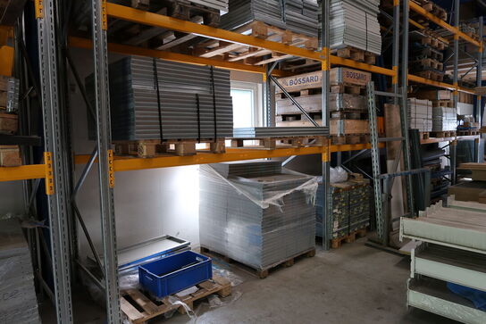 2 fag pallereoler uden indhold