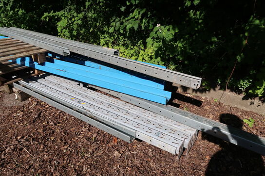 Palle med div. varelager