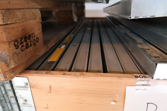Palle med hylder til lagerreoler 970x400