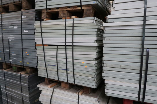 4 stk. paller med hylder til lagerreoler