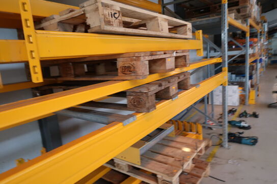 13 stk. vanger til pallereoler